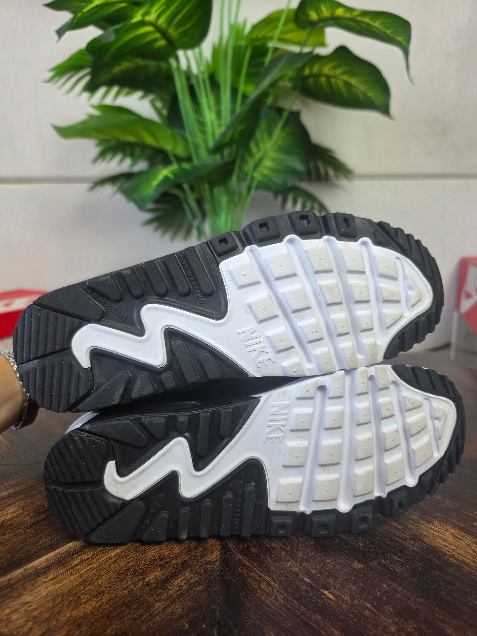 Nike Air Max 90 Mesh Black White Pink maat 36,5