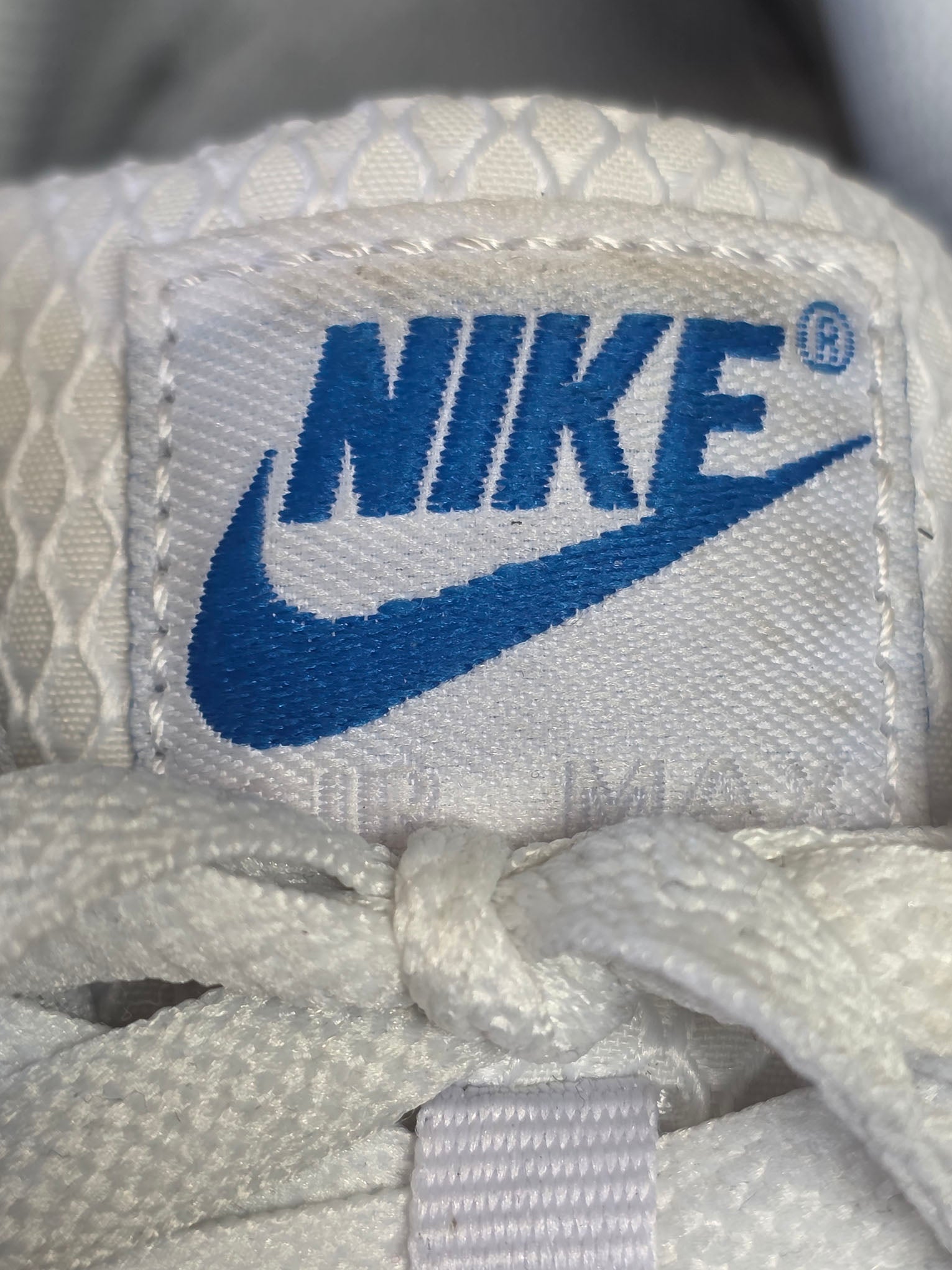Nike Air Max 90 Pure Platinum Photo Blue maat 42,5
