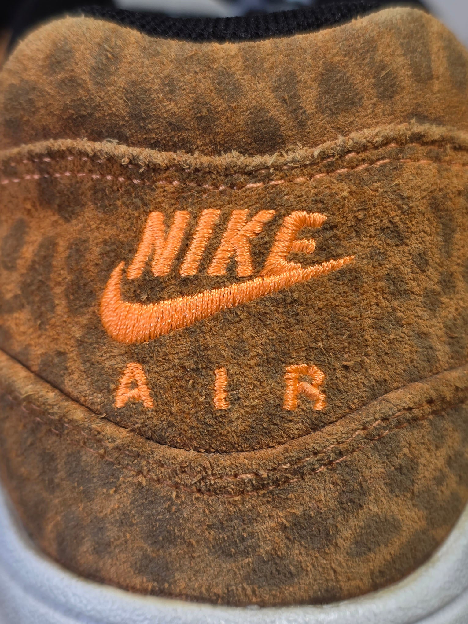 Nike Air Max 1 Leopard Orange maat 40