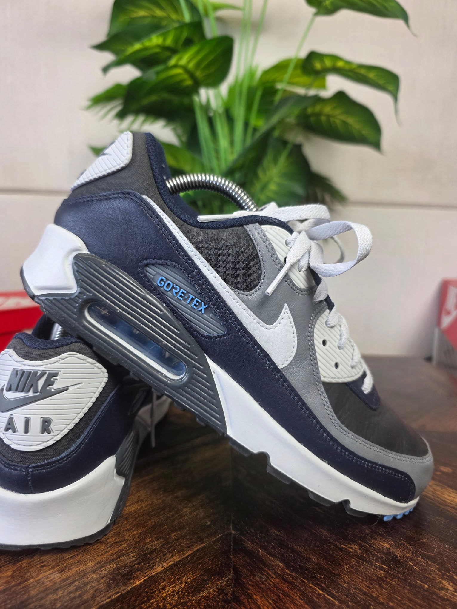 Nike Air Max 90 Gore-Tex Obsidian maat 42,5