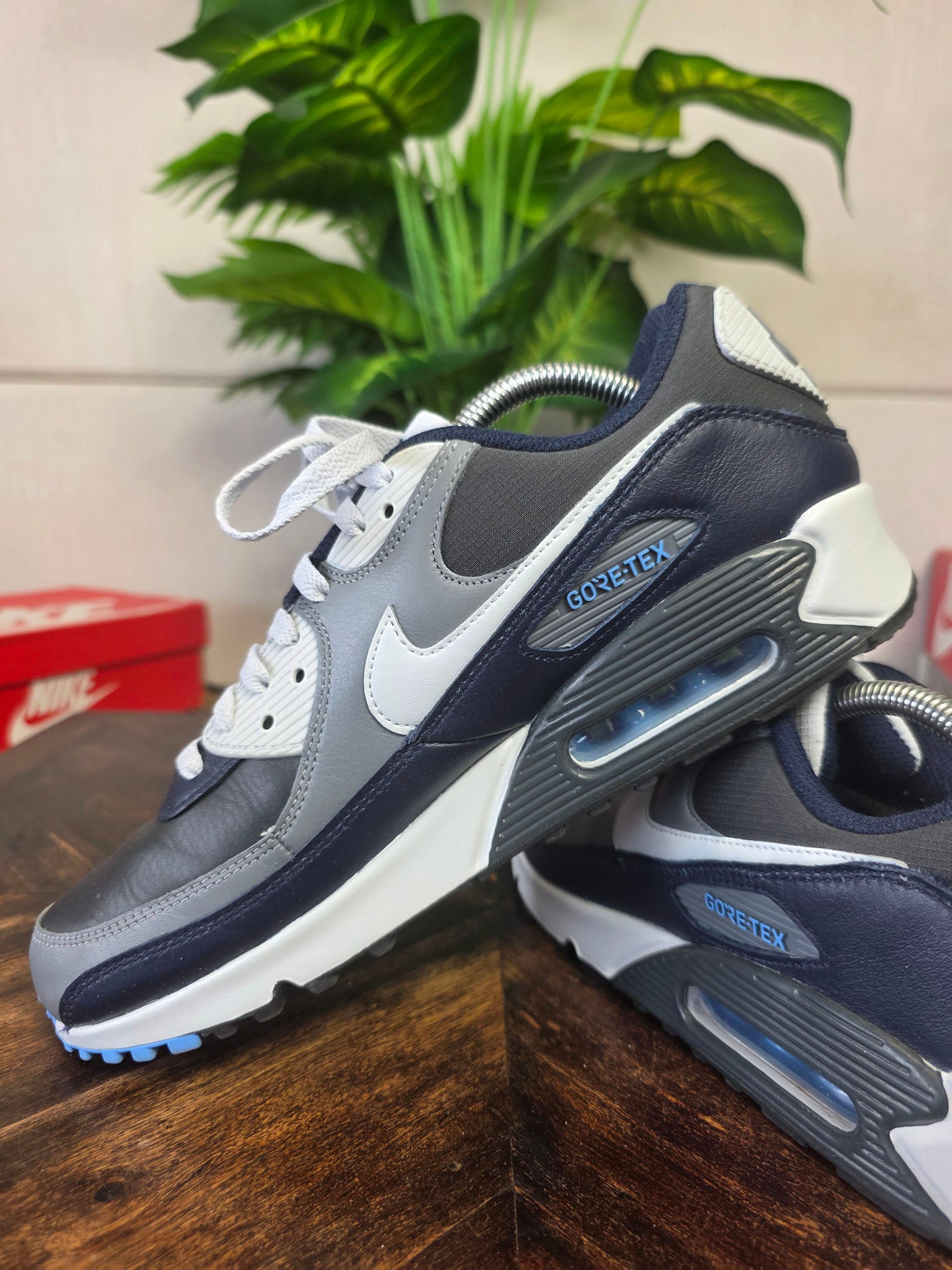 Nike Air Max 90 Gore-Tex Obsidian maat 42,5
