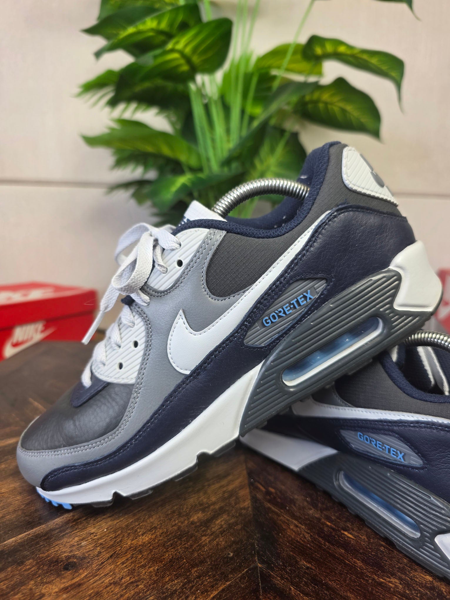 Nike Air Max 90 Gore-Tex Obsidian maat 42,5