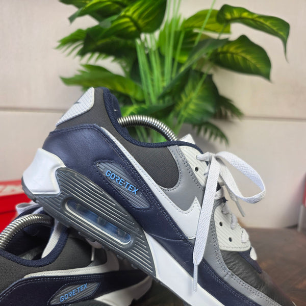 Nike Air Max 90 Gore-Tex Obsidian maat 42,5