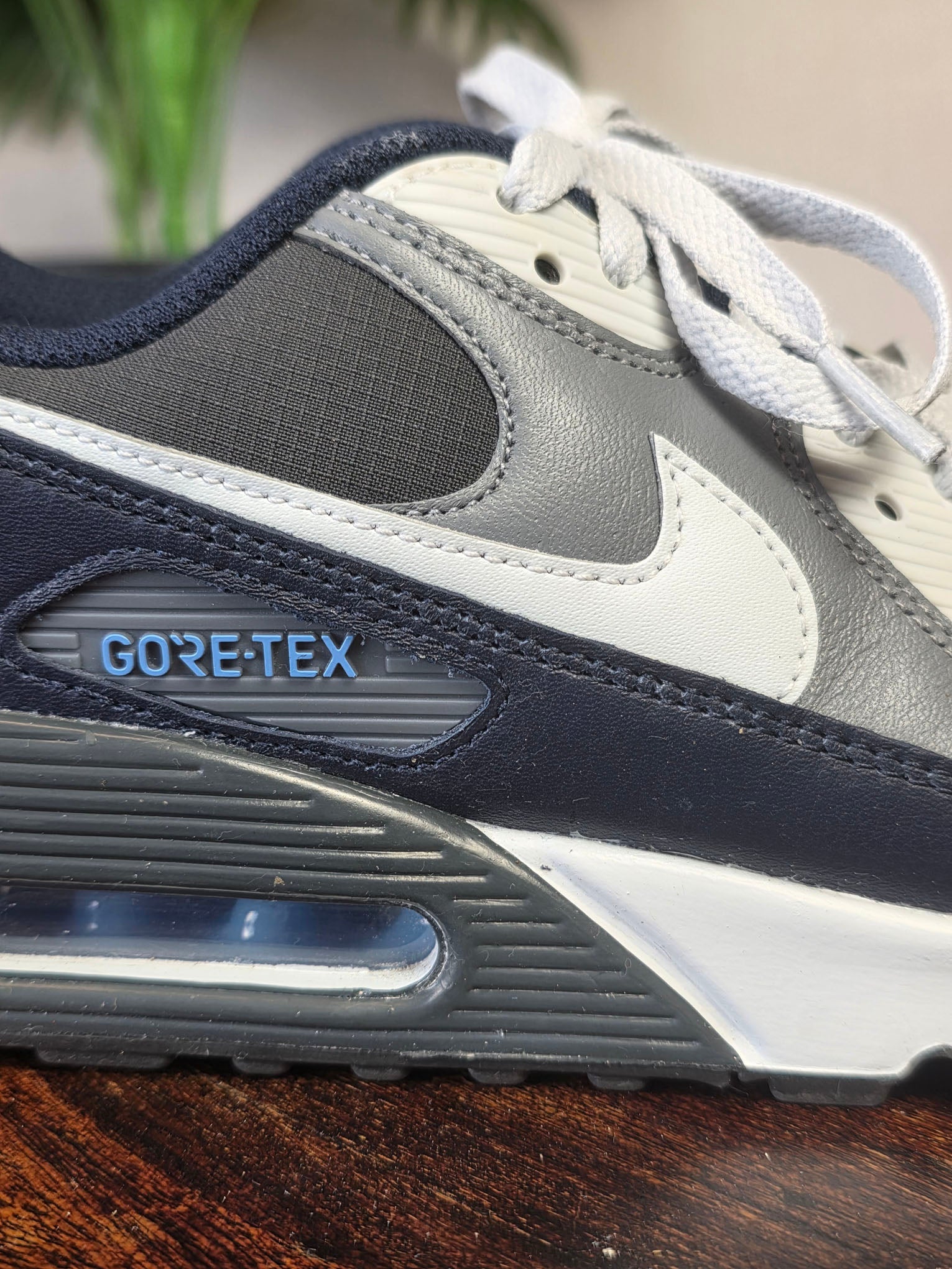 Nike Air Max 90 Gore-Tex Obsidian maat 42,5