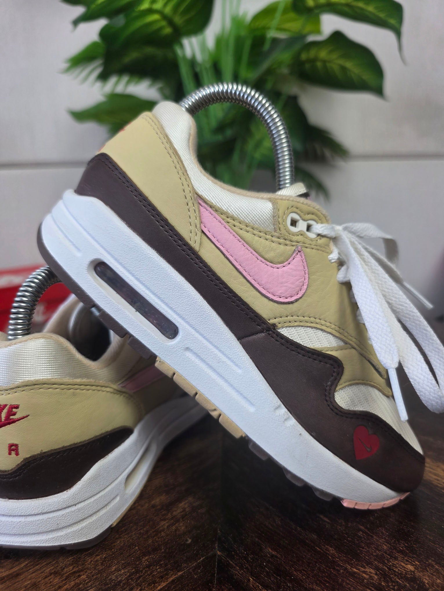 Nike Air Max 1 Valentine's Day maat 36