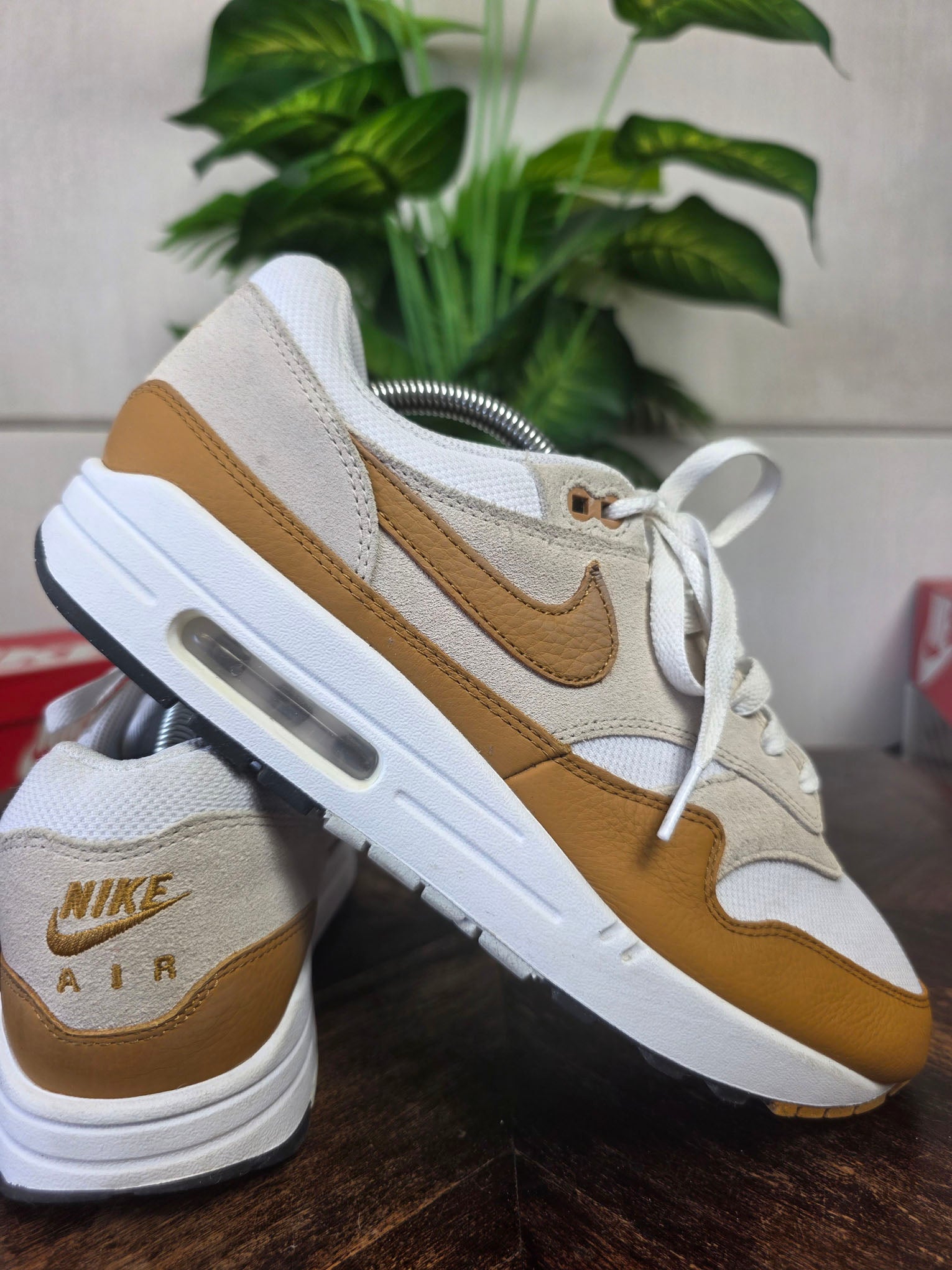 Nike Air Max 1 Bronze maat 44