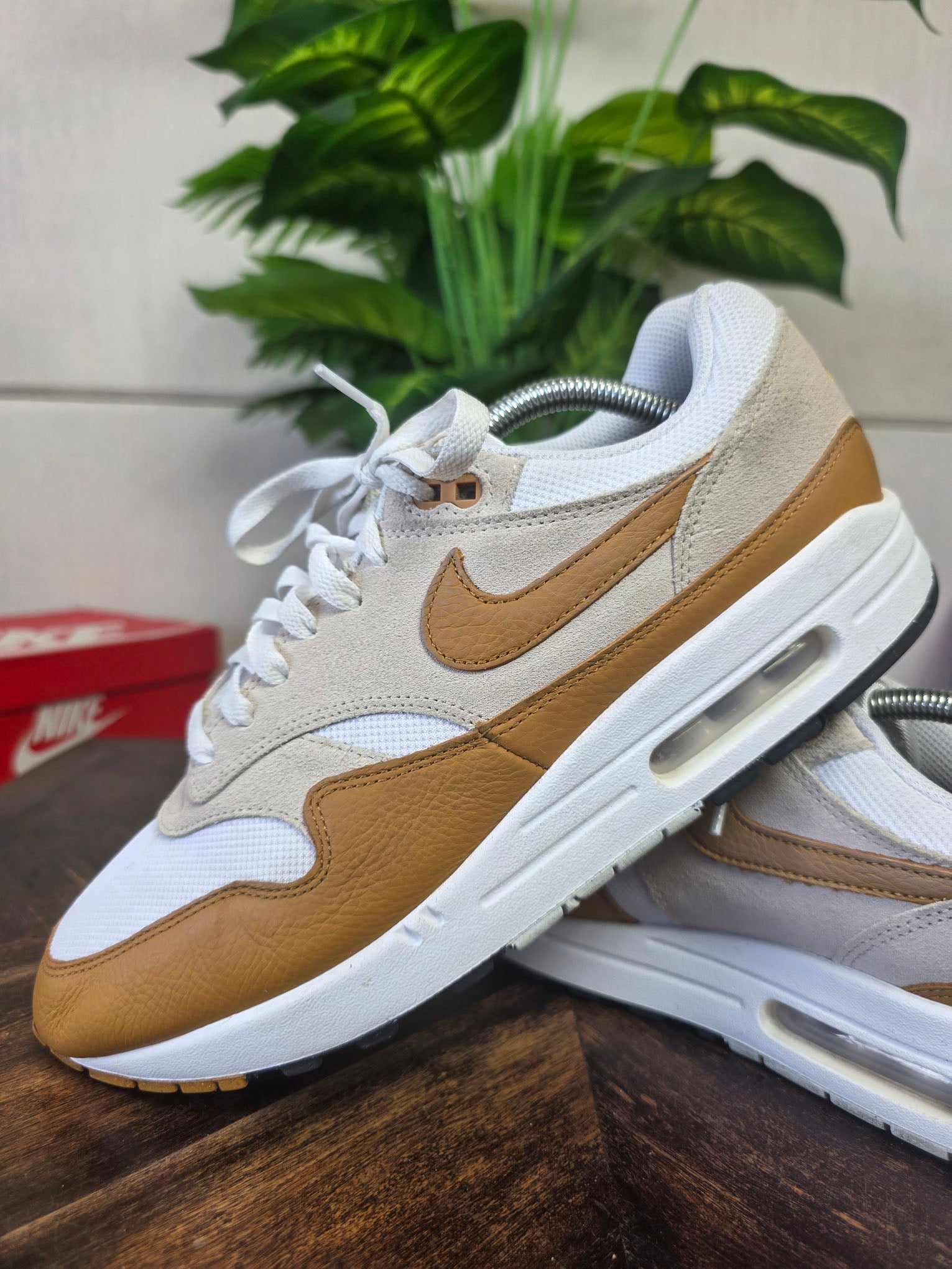 Nike Air Max 1 Bronze maat 44