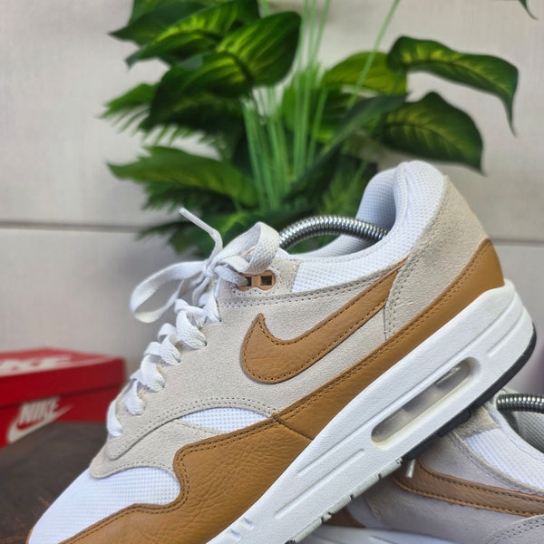Nike Air Max 1 Bronze maat 44