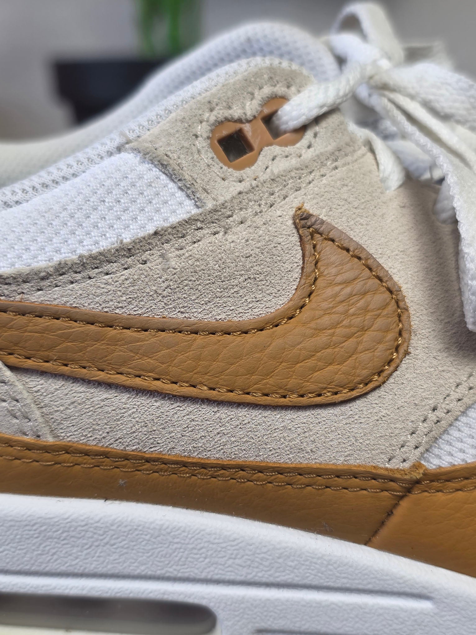 Nike Air Max 1 Bronze maat 44