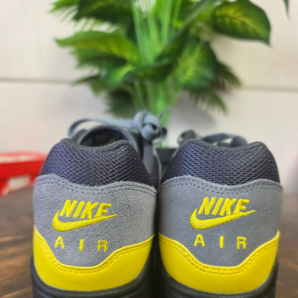 Nike Air Max 1 Essential Batman maat 42,5