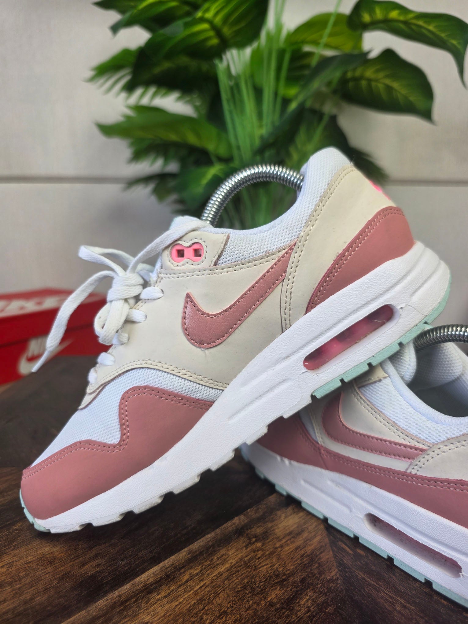 Nike Air Max 1 GS Guava Ice maat 40
