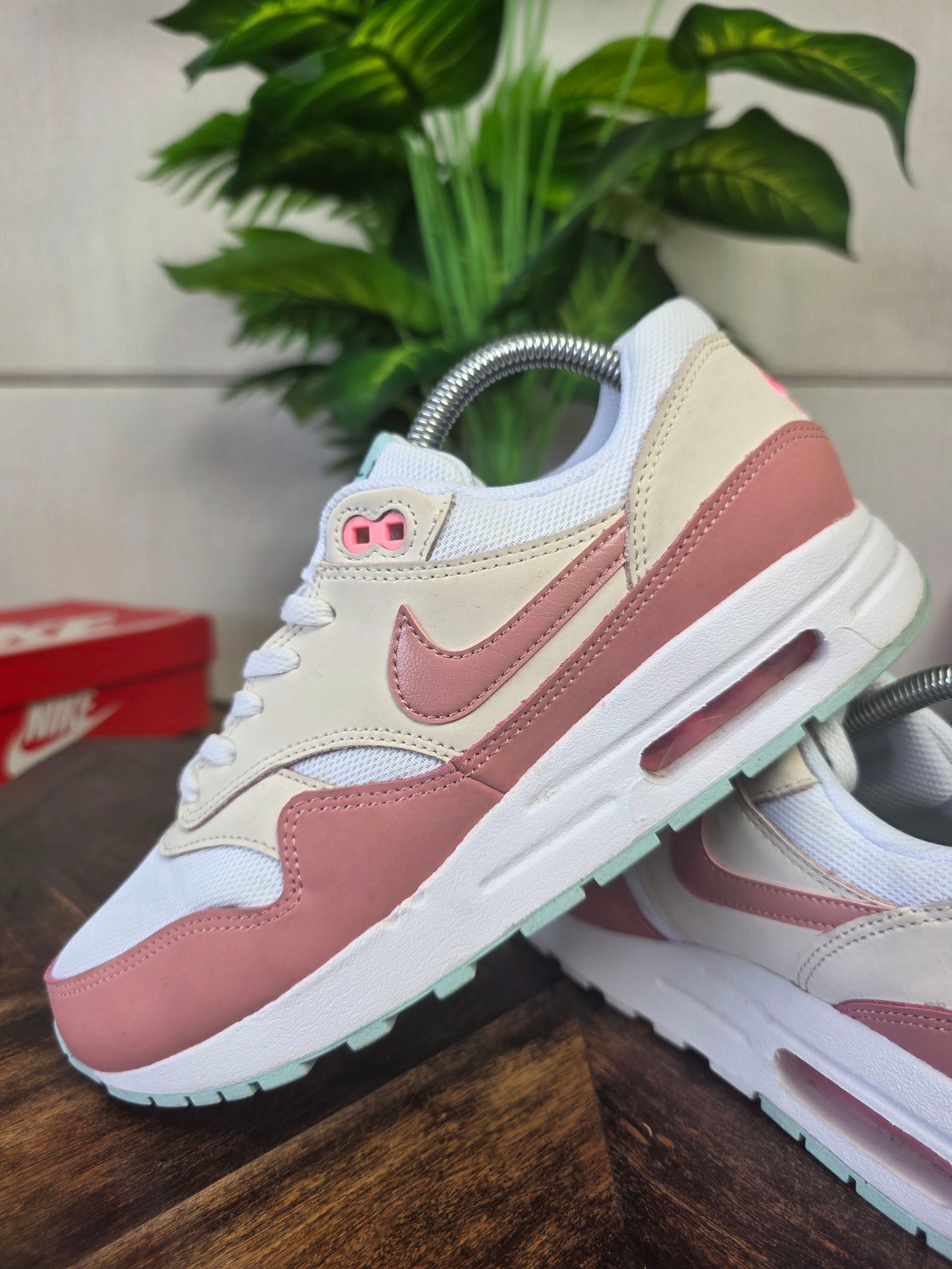 Nike Air Max 1 GS Guava Ice maat 40