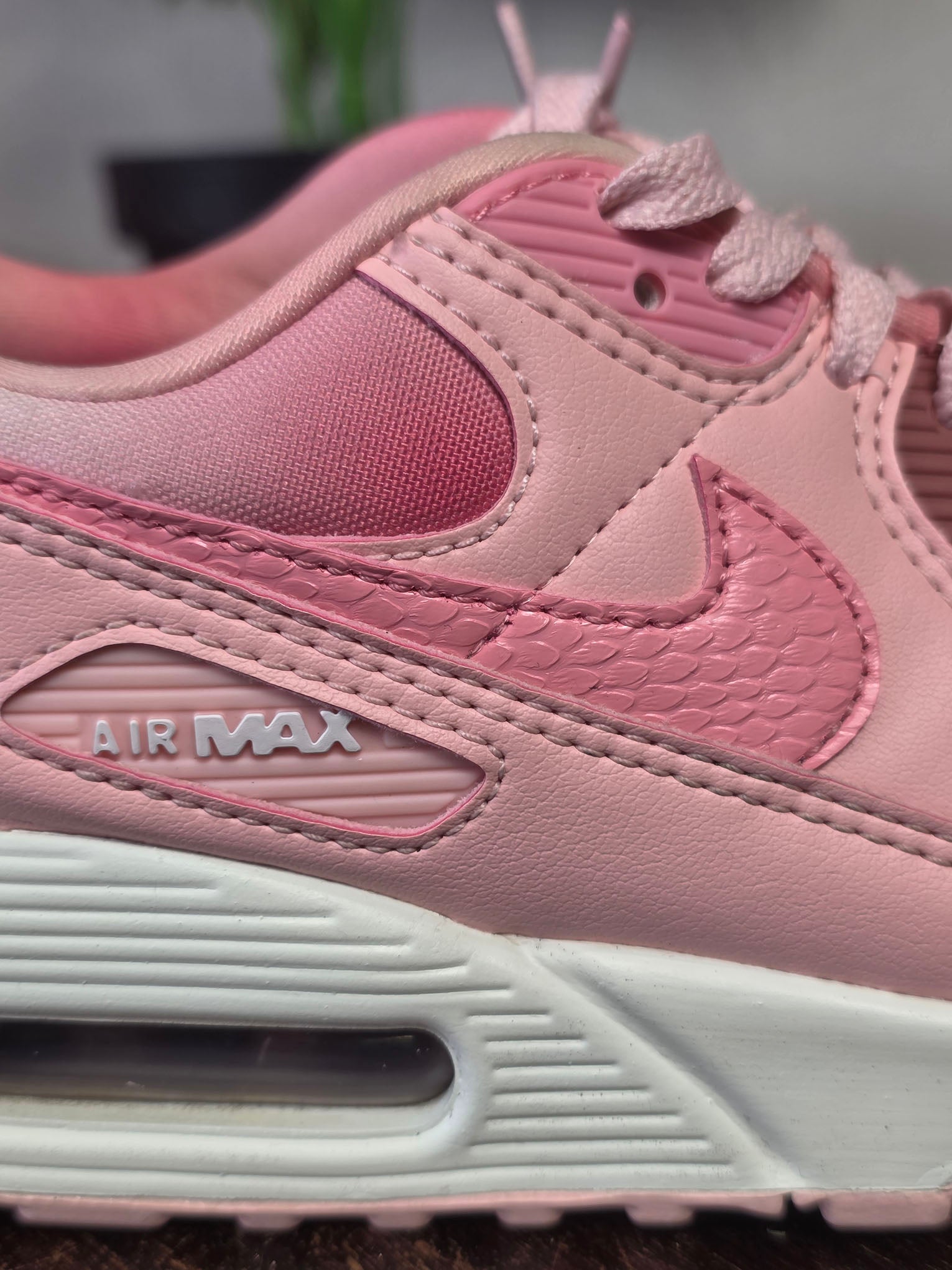 Nike Air Max 90 Pink Airbrush maat 39