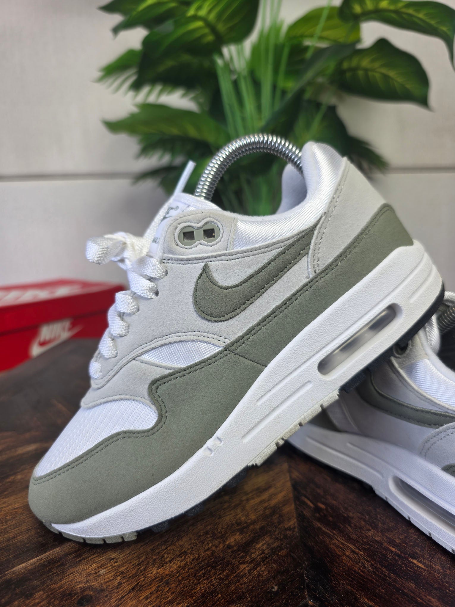 Nike Air Max 1 Light Army maat 37,5