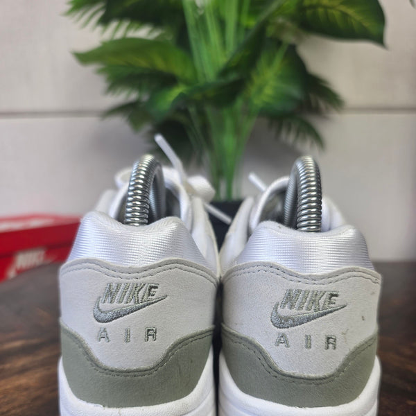 Nike Air Max 1 Light Army maat 37,5