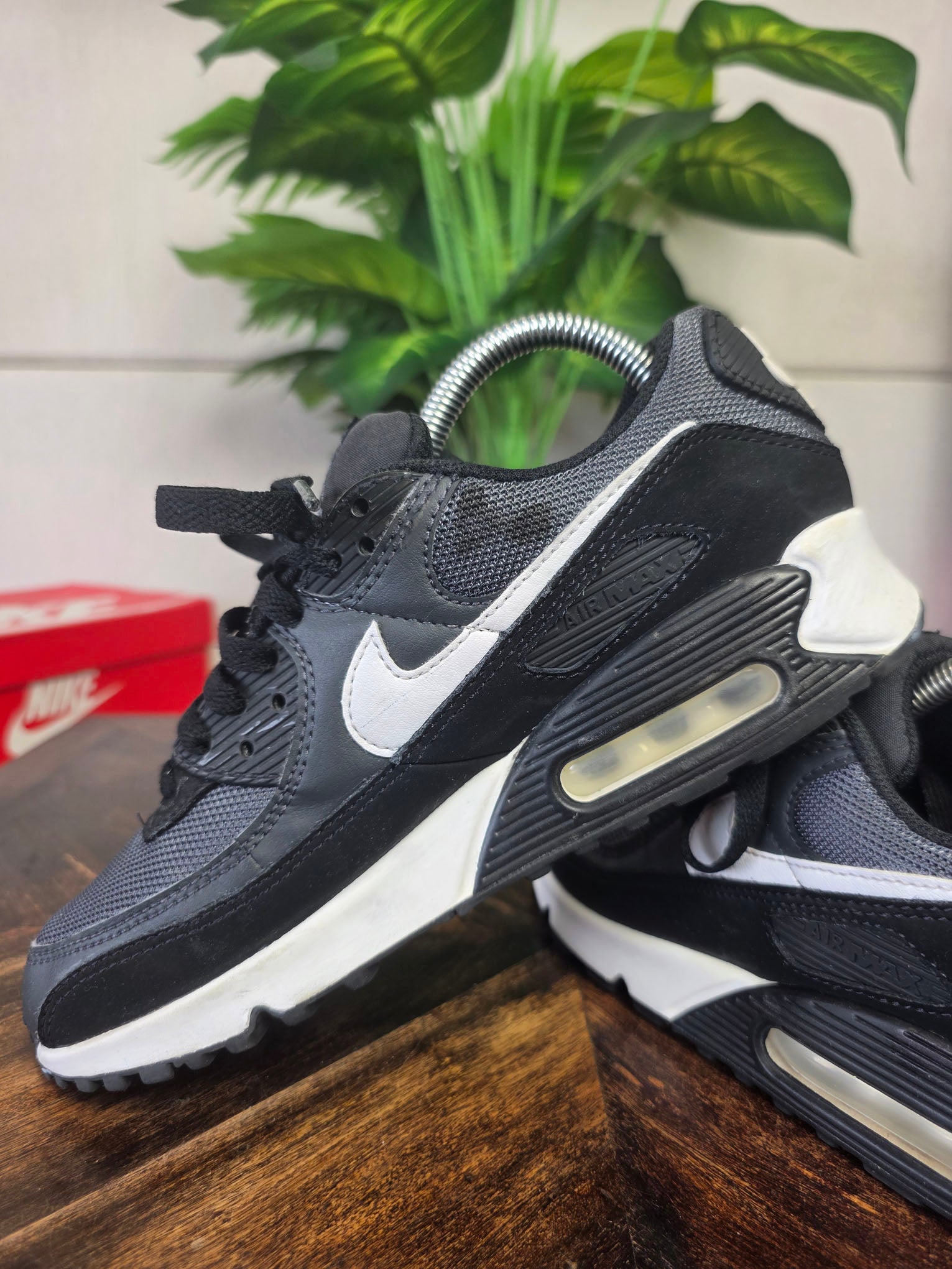 Nike Air Max 90 Essential Black White maat 40
