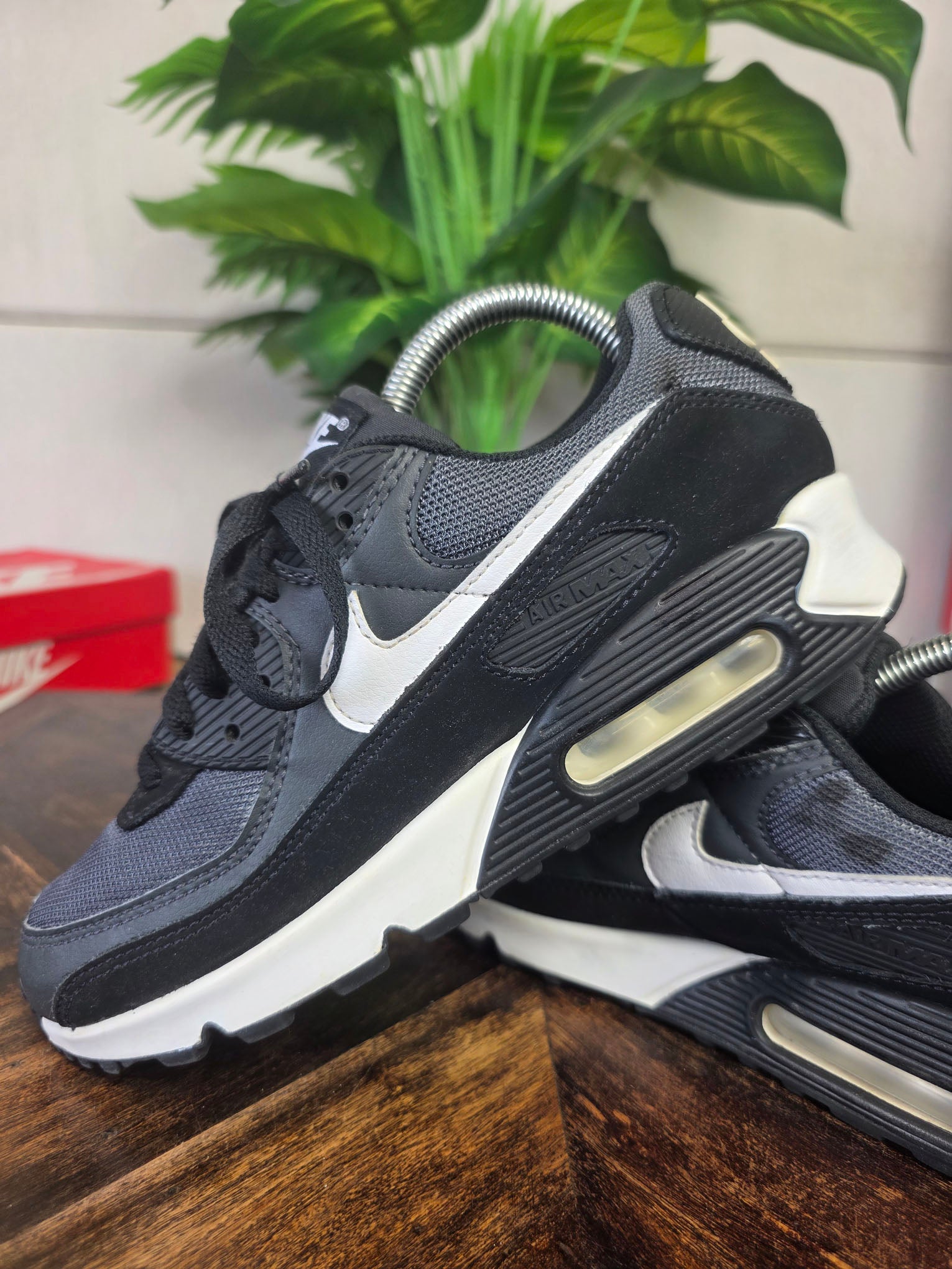 Nike Air Max 90 Essential Black White maat 40