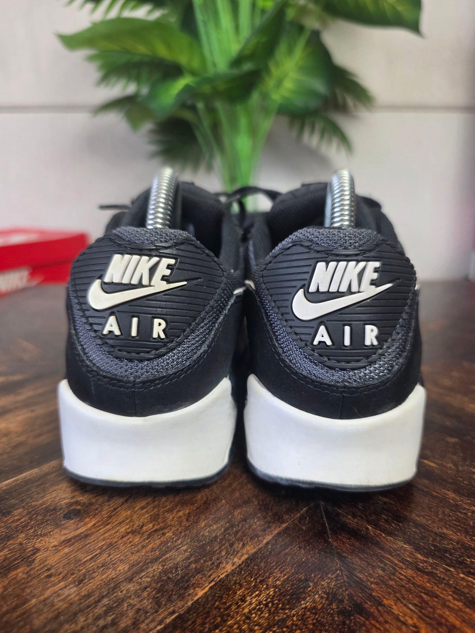 Nike Air Max 90 Essential Black White maat 40