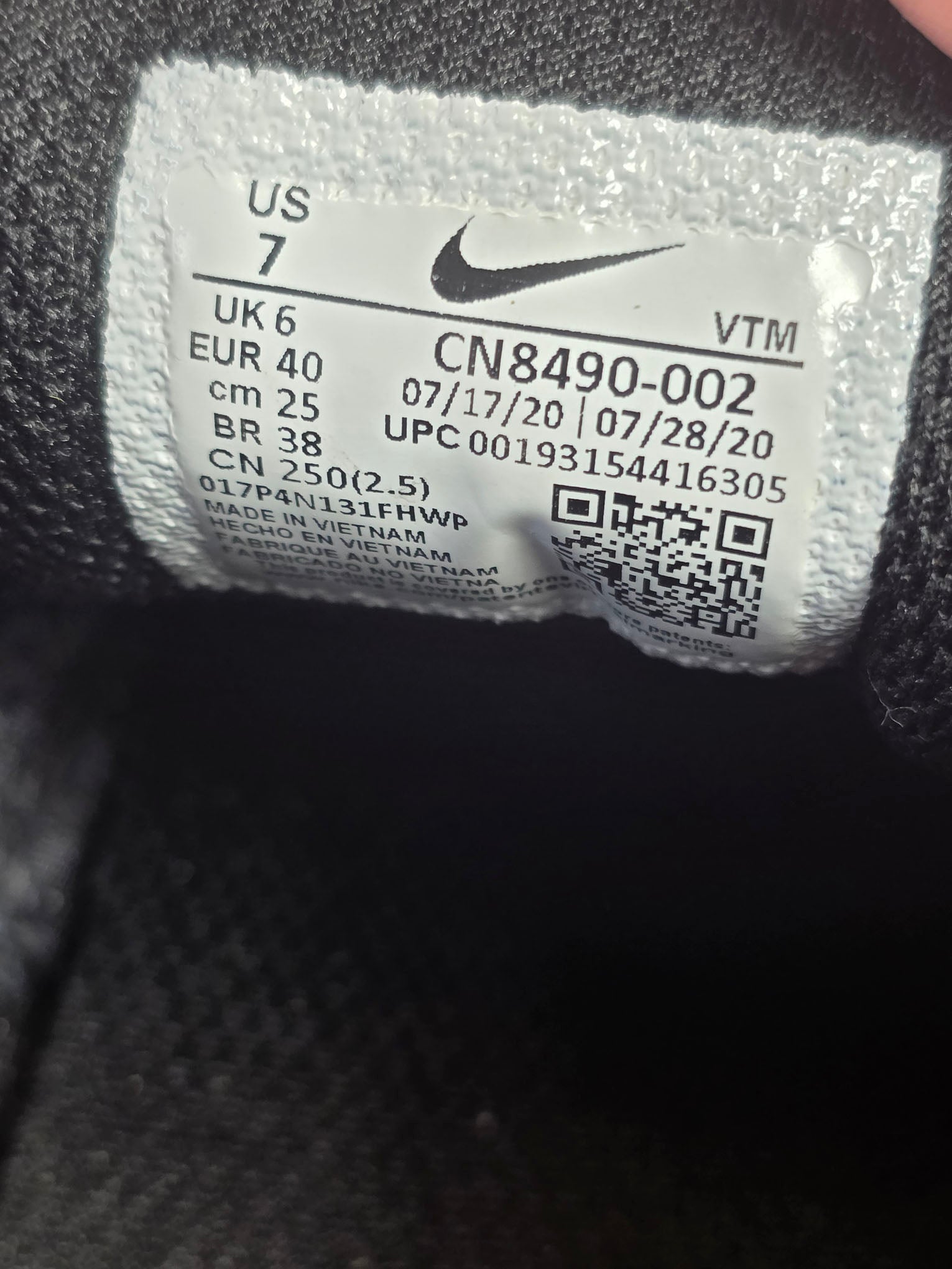 Nike Air Max 90 Essential Black White maat 40