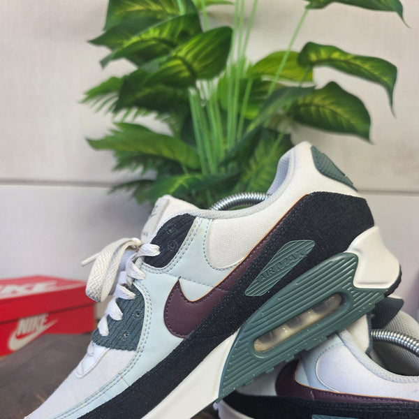 Nike Air Max 90 Burgundy Crush Vintage Green maat 44,5