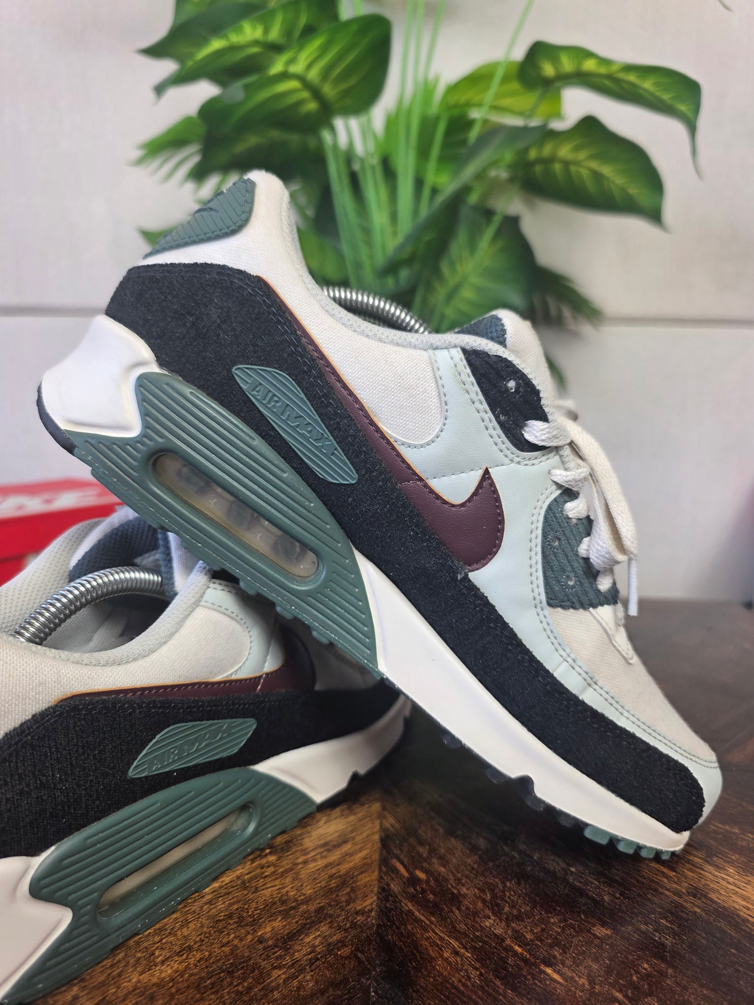Nike Air Max 90 Burgundy Crush Vintage Green maat 44,5