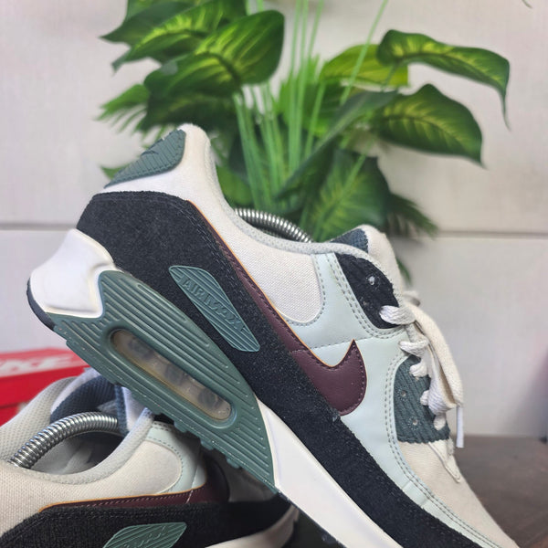 Nike Air Max 90 Burgundy Crush Vintage Green maat 44,5