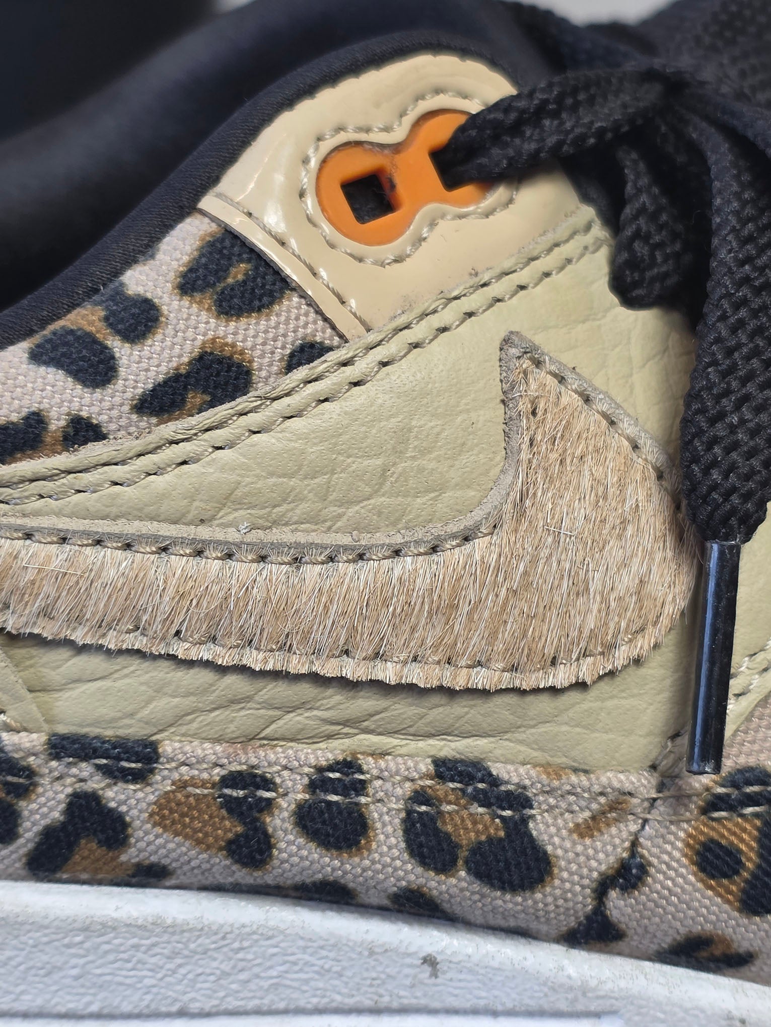 Nike Air Max 1 Leopard maat 38,5