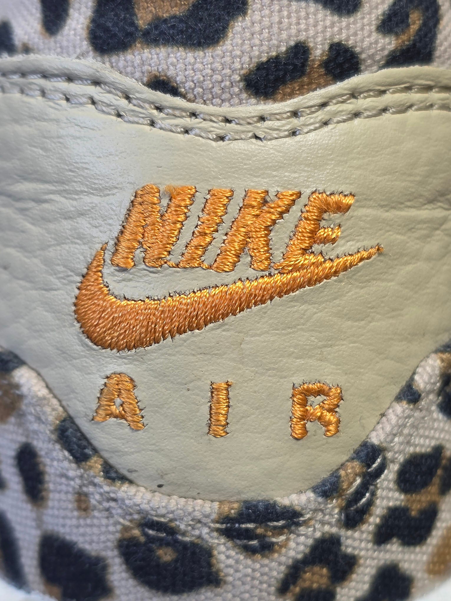Nike Air Max 1 Leopard maat 38,5