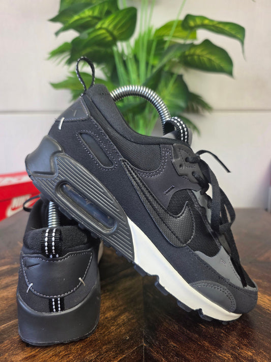 Nike Air Max 90 Futura Black White maat 38
