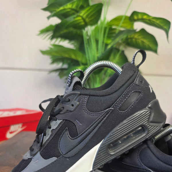 Nike Air Max 90 Futura Black White maat 38