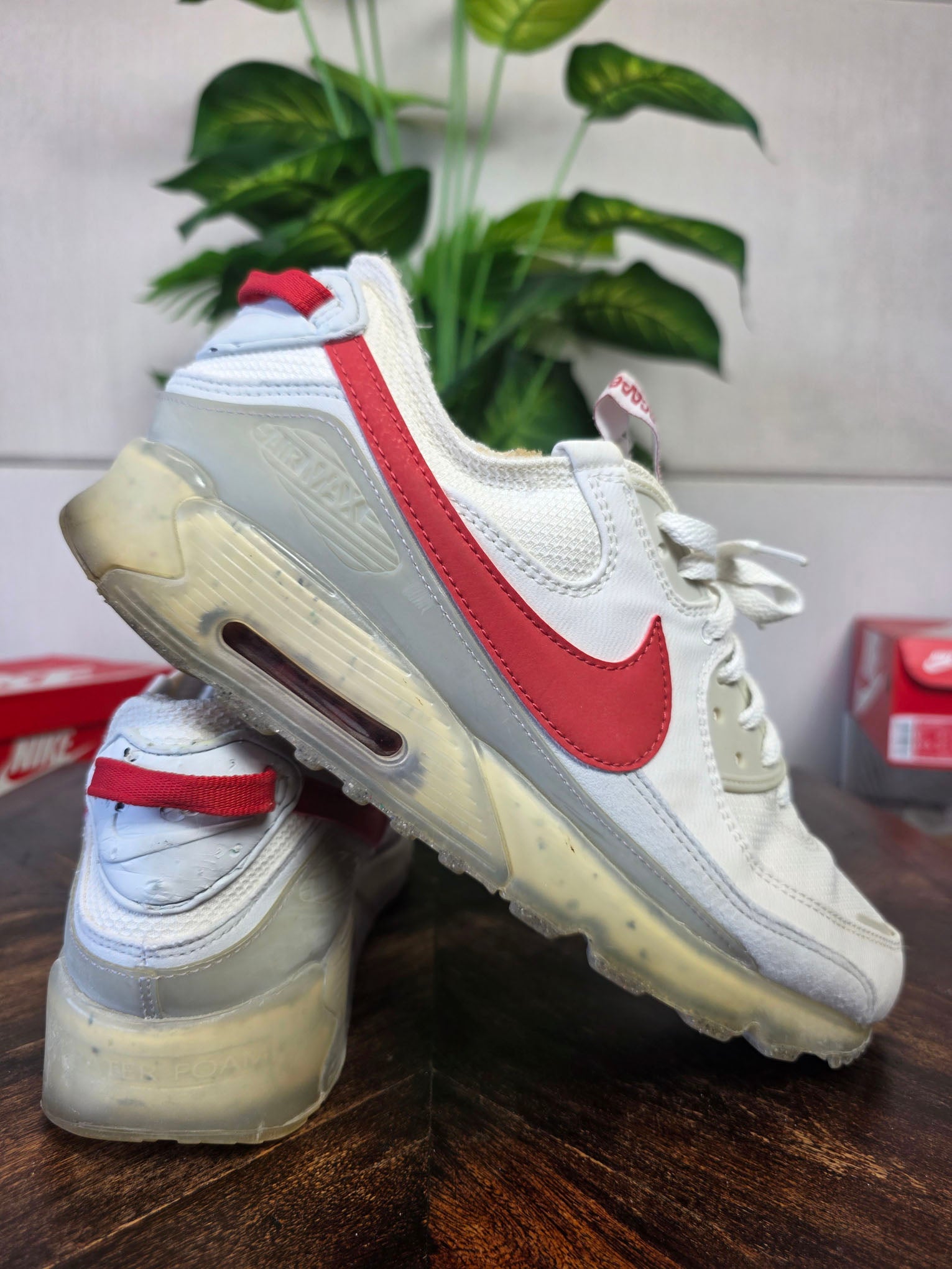 Nike Air Max 90 Terrascape Summit White Red Clay maat 46