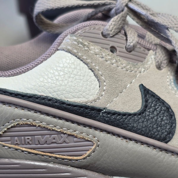 Nike Air Max 90 Light Brown maat 38,5