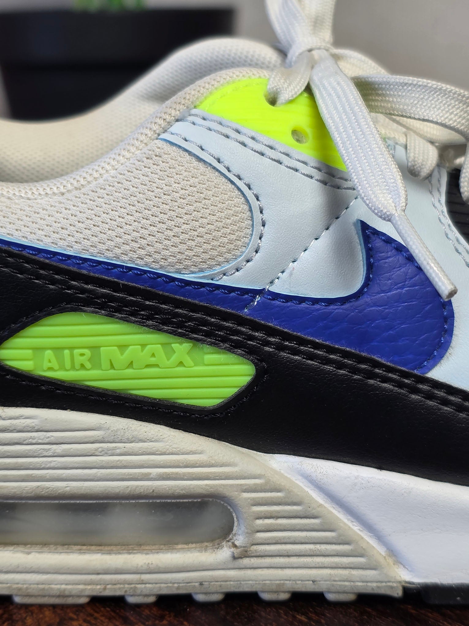 Nike Air Max 90 White Blue Tint Volt maat 40,5