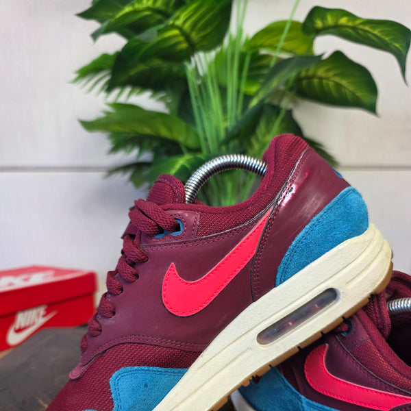 Nike Air Max 1 Team Red Green Abyss maat 41