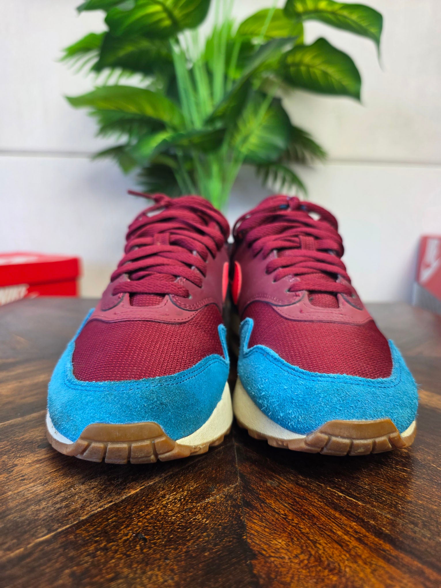 Nike Air Max 1 Team Red Green Abyss maat 41
