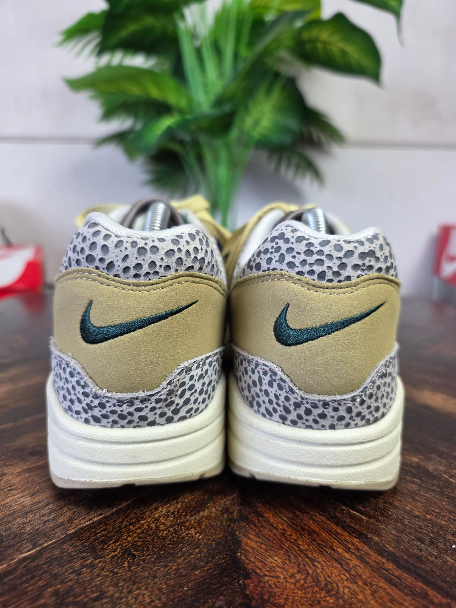 Nike Air Max 1 Safari Cobblestone maat 42,5