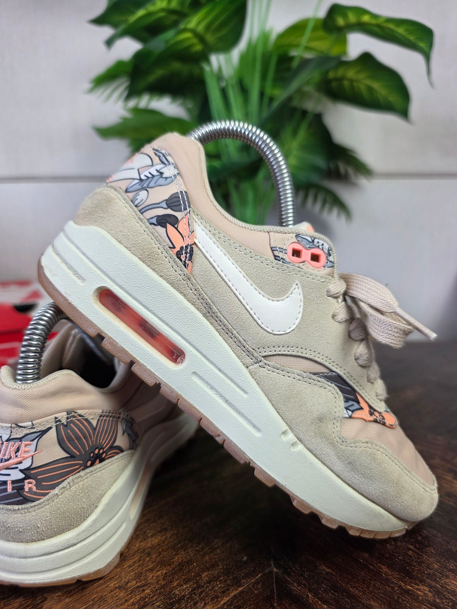 Nike Air Max 1 Aloha Floral "Rattan" maat 36