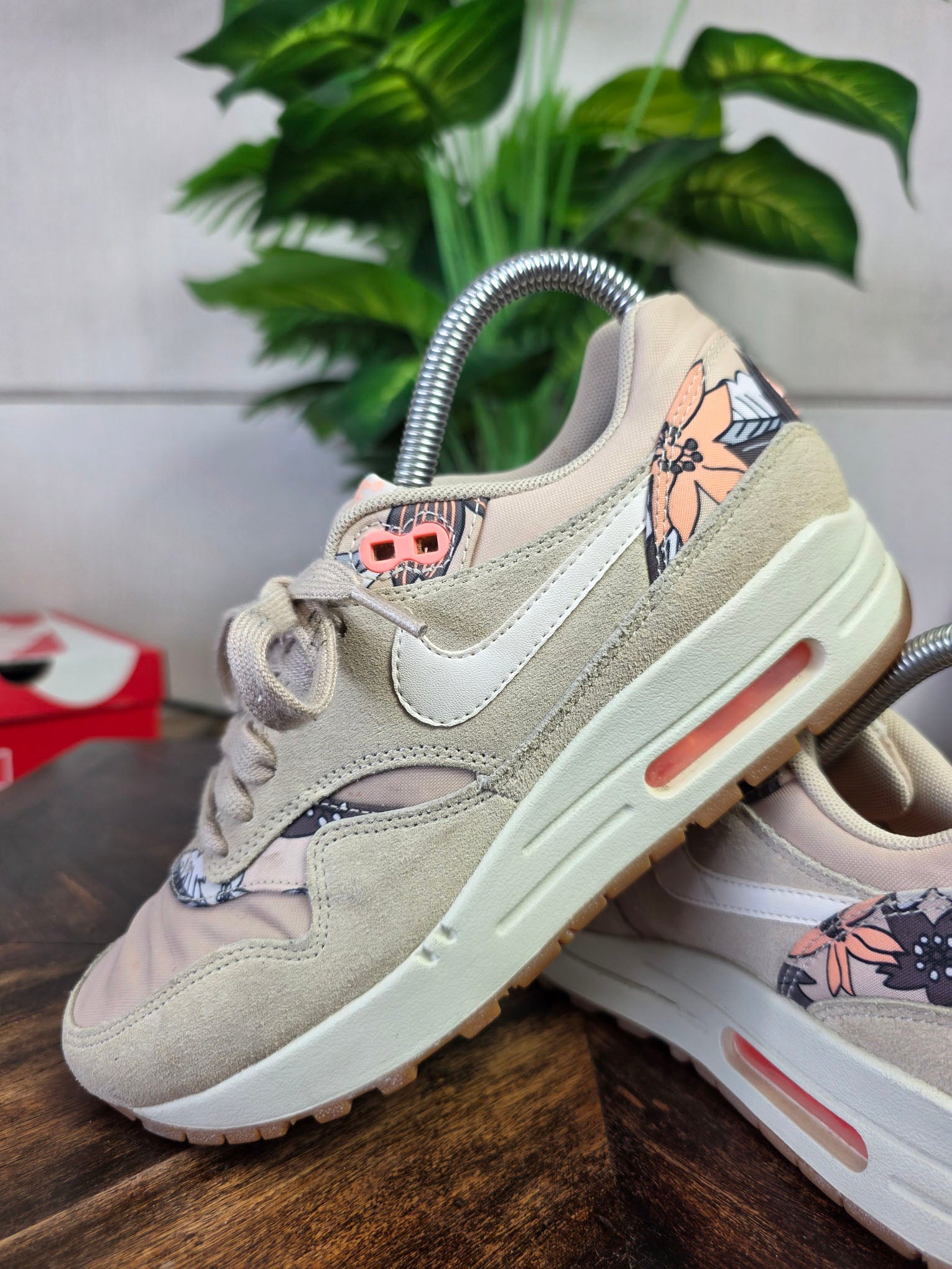 Nike Air Max 1 Aloha Floral "Rattan" maat 36