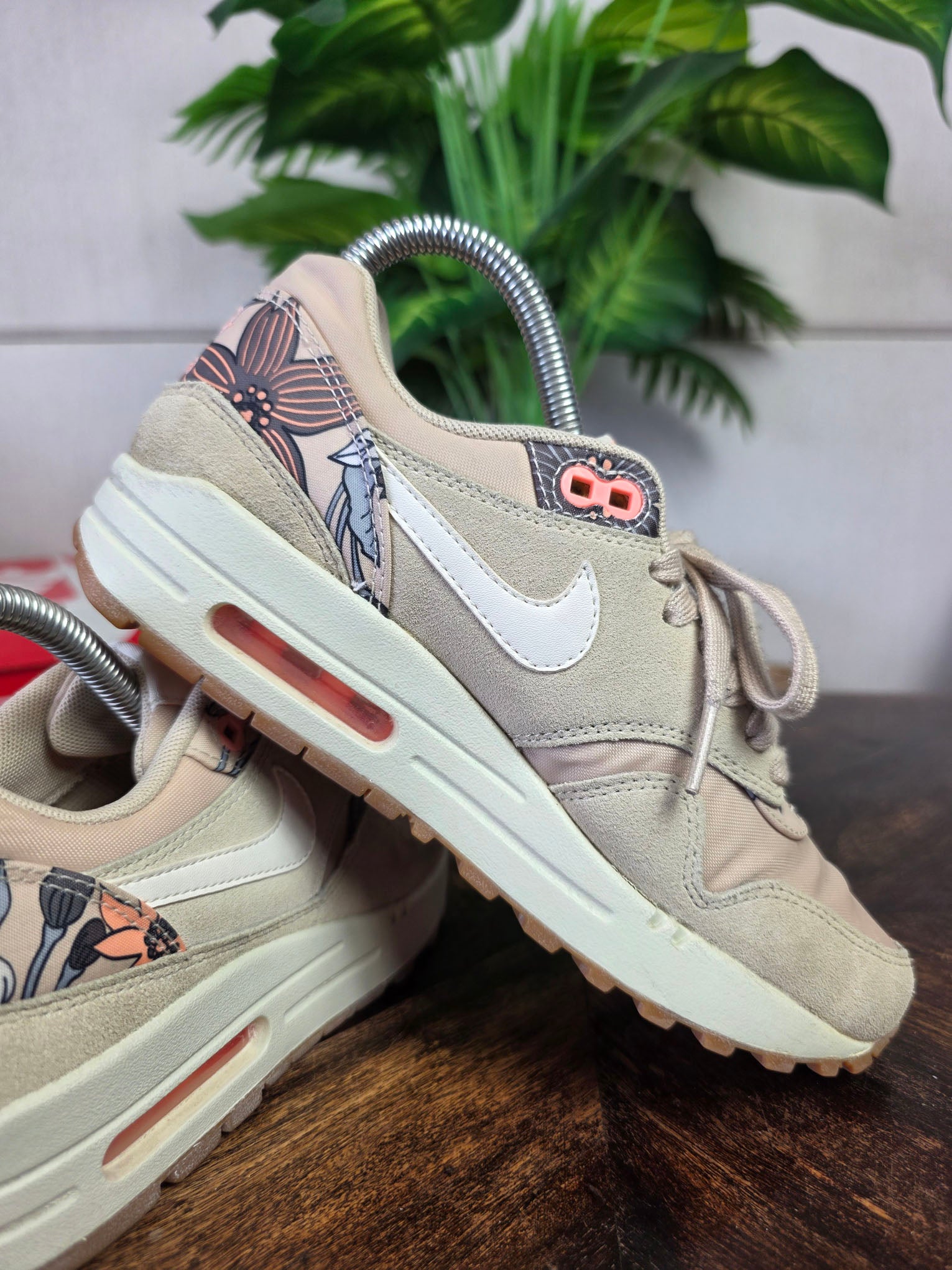 Nike Air Max 1 Aloha Floral "Rattan" maat 36