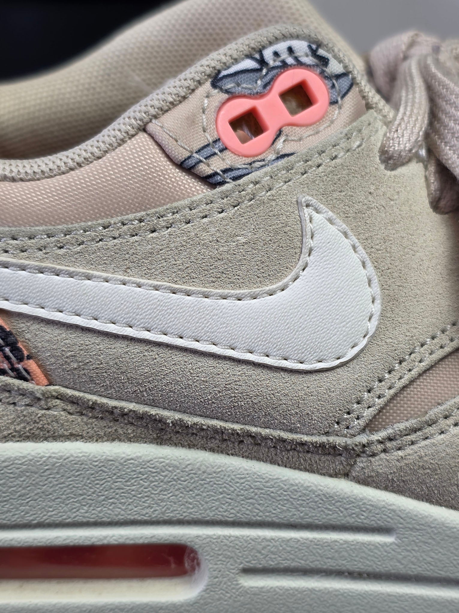 Nike Air Max 1 Aloha Floral "Rattan" maat 36