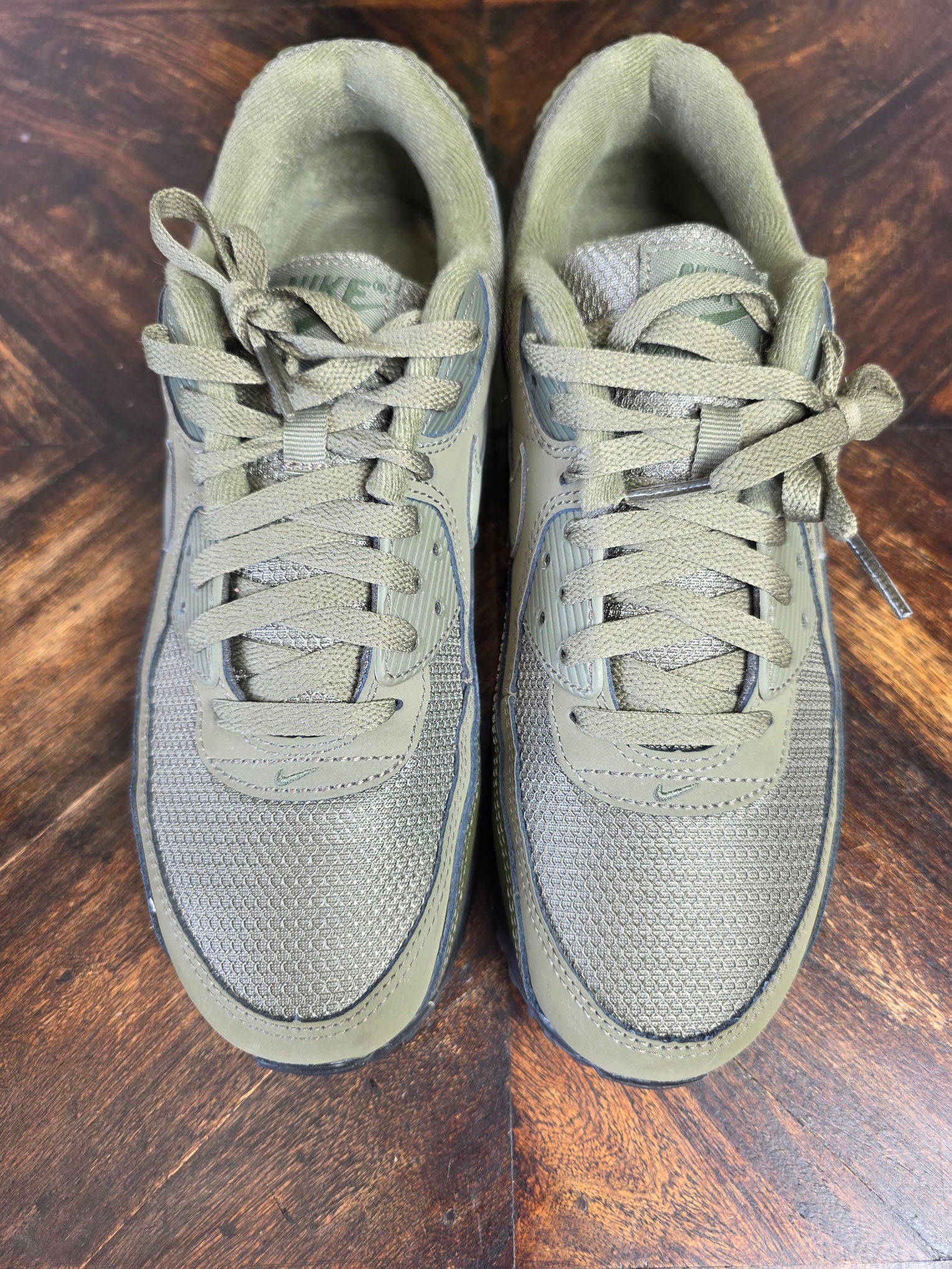 Nike Air Max 90 Medium Olive maat 42,5