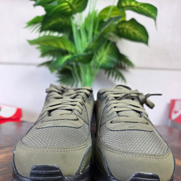 Nike Air Max 90 Medium Olive maat 42,5