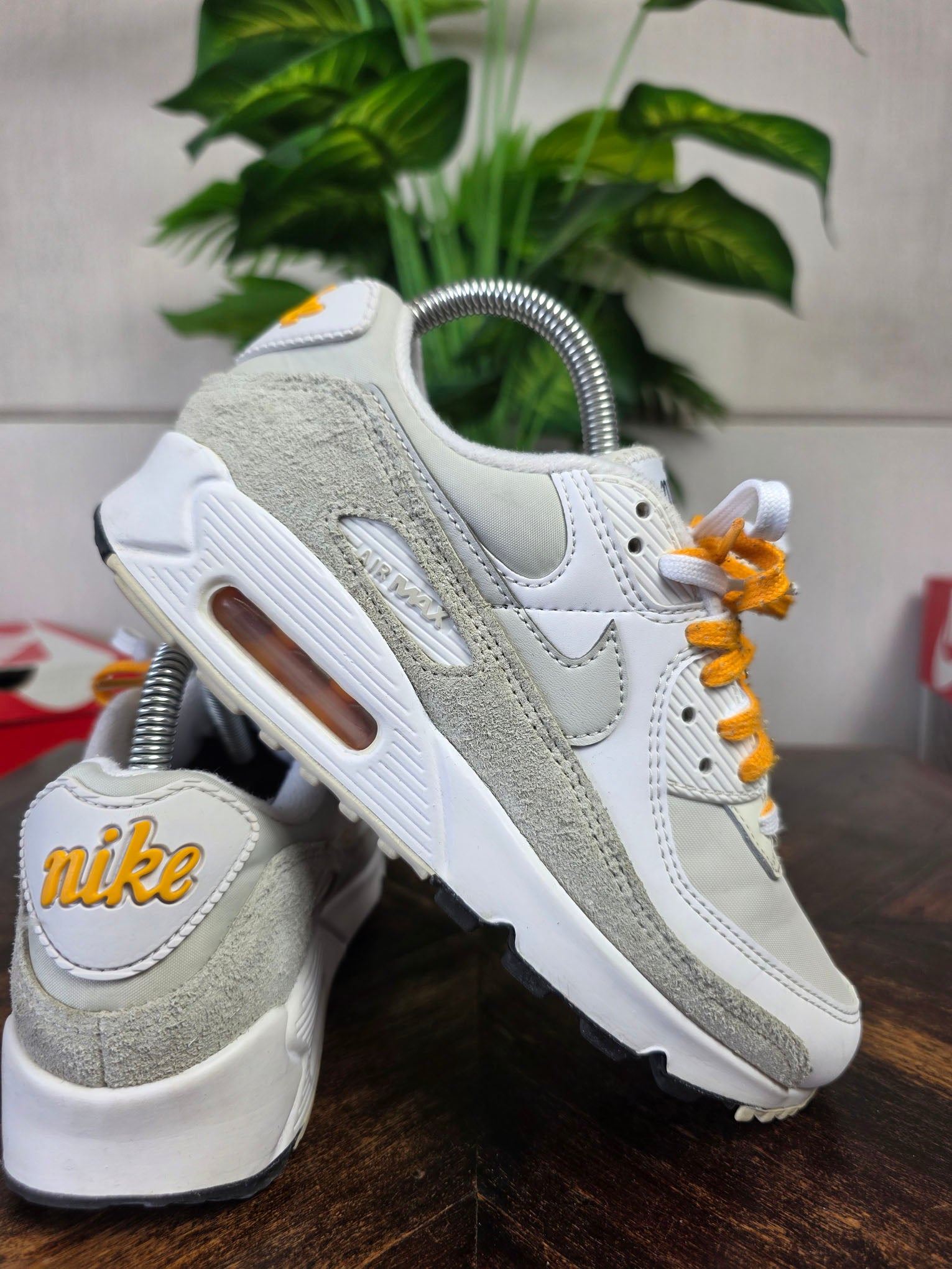 Nike Air Max 90 First Use "Light Bone" maat 37,5