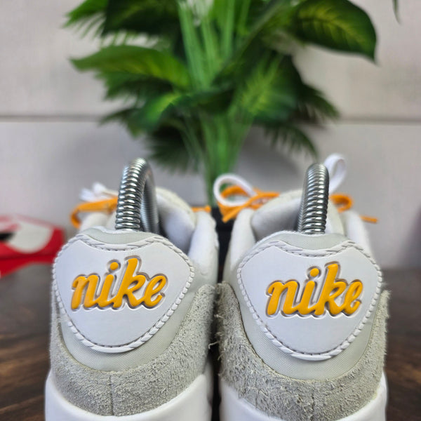 Nike Air Max 90 First Use "Light Bone" maat 37,5