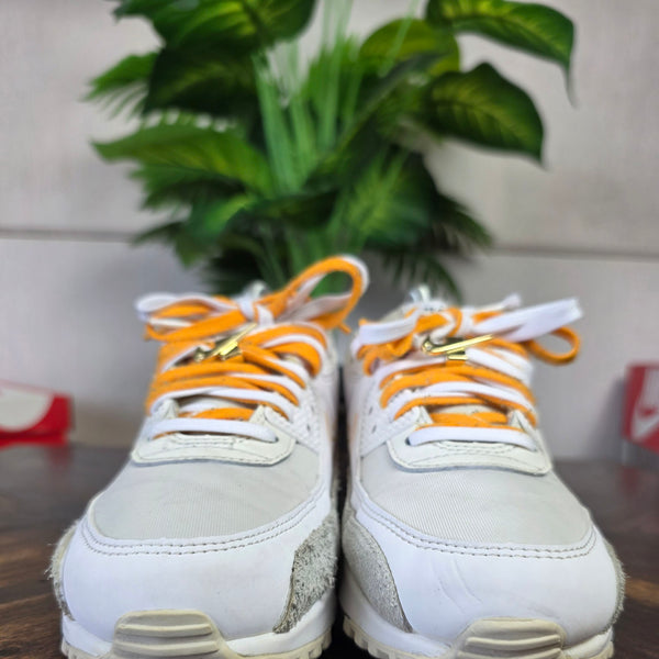 Nike Air Max 90 First Use "Light Bone" maat 37,5