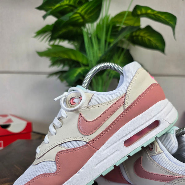 Nike Air Max 1 GS Red Stardust Guava Ice maat 38,5