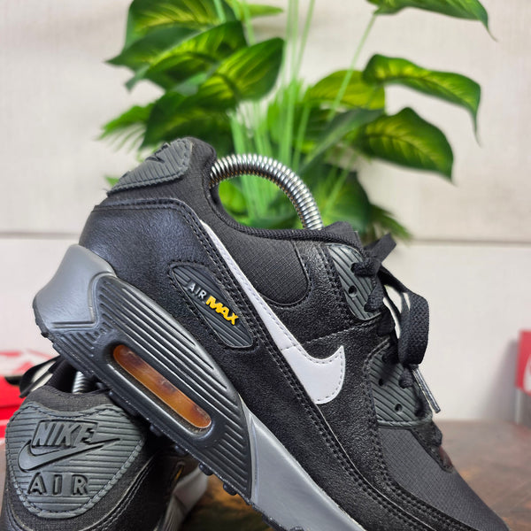 Nike Air Max 90 GS University Gold Black maat 40