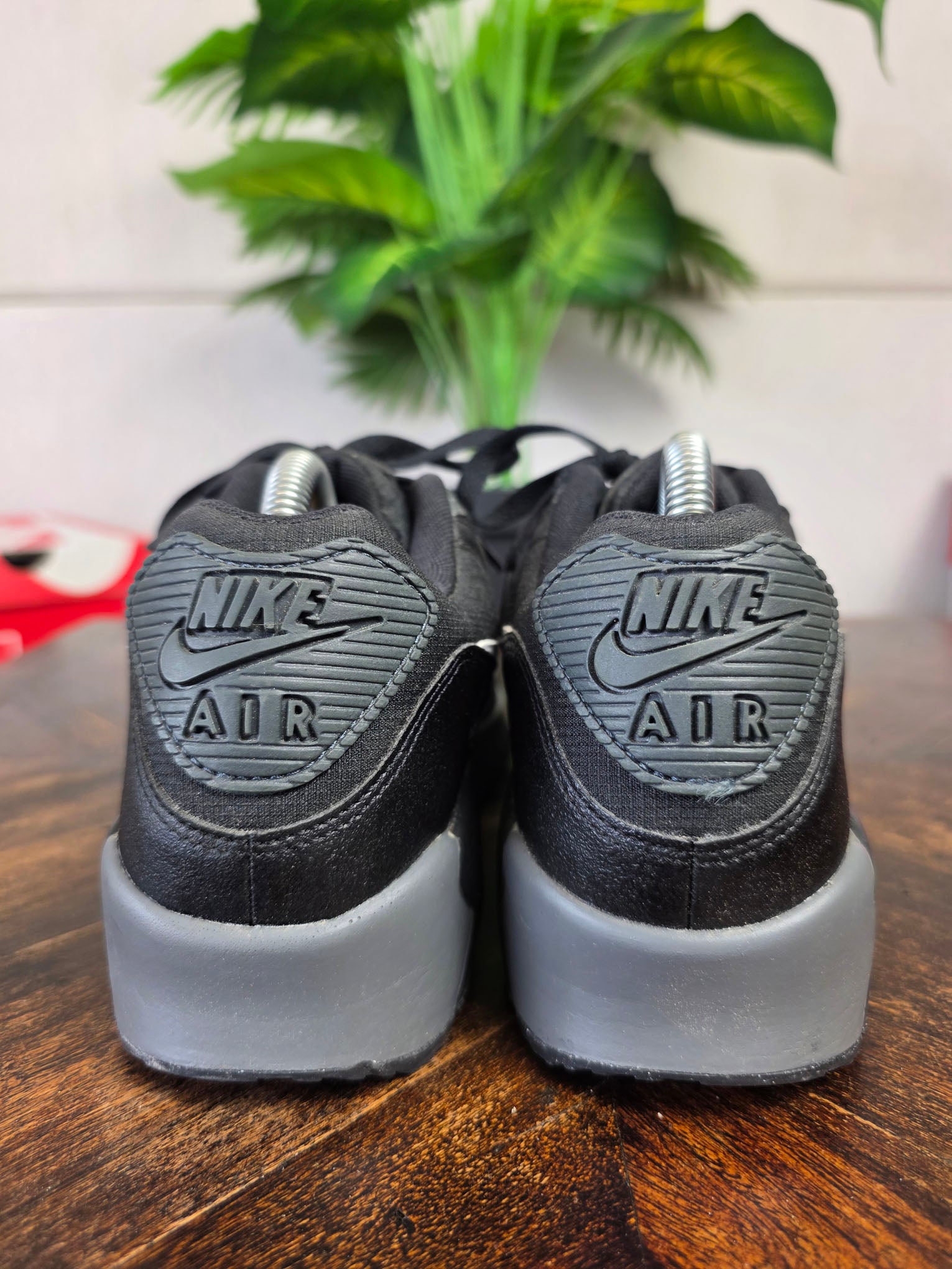 Nike Air Max 90 GS University Gold Black maat 40