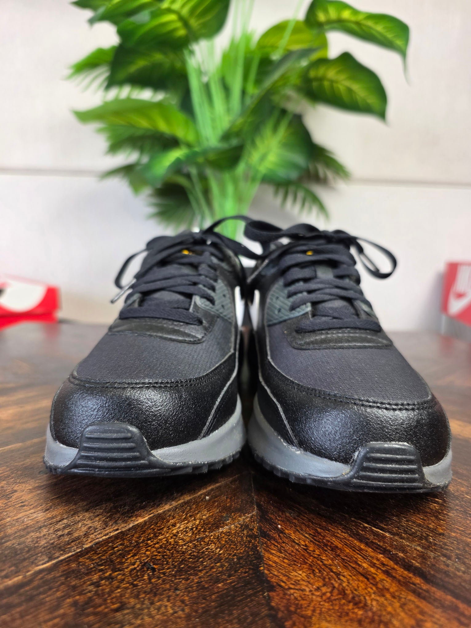 Nike Air Max 90 GS University Gold Black maat 40