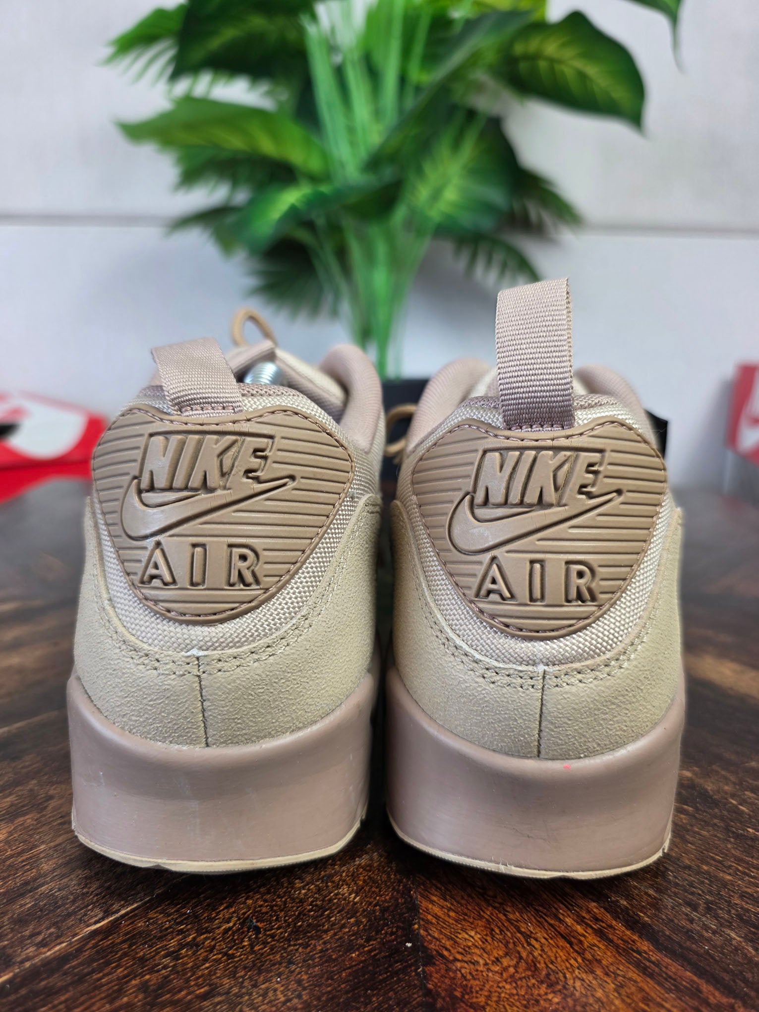 Nike Air Max 90 Surplus "Desert Camo" maat 42,5